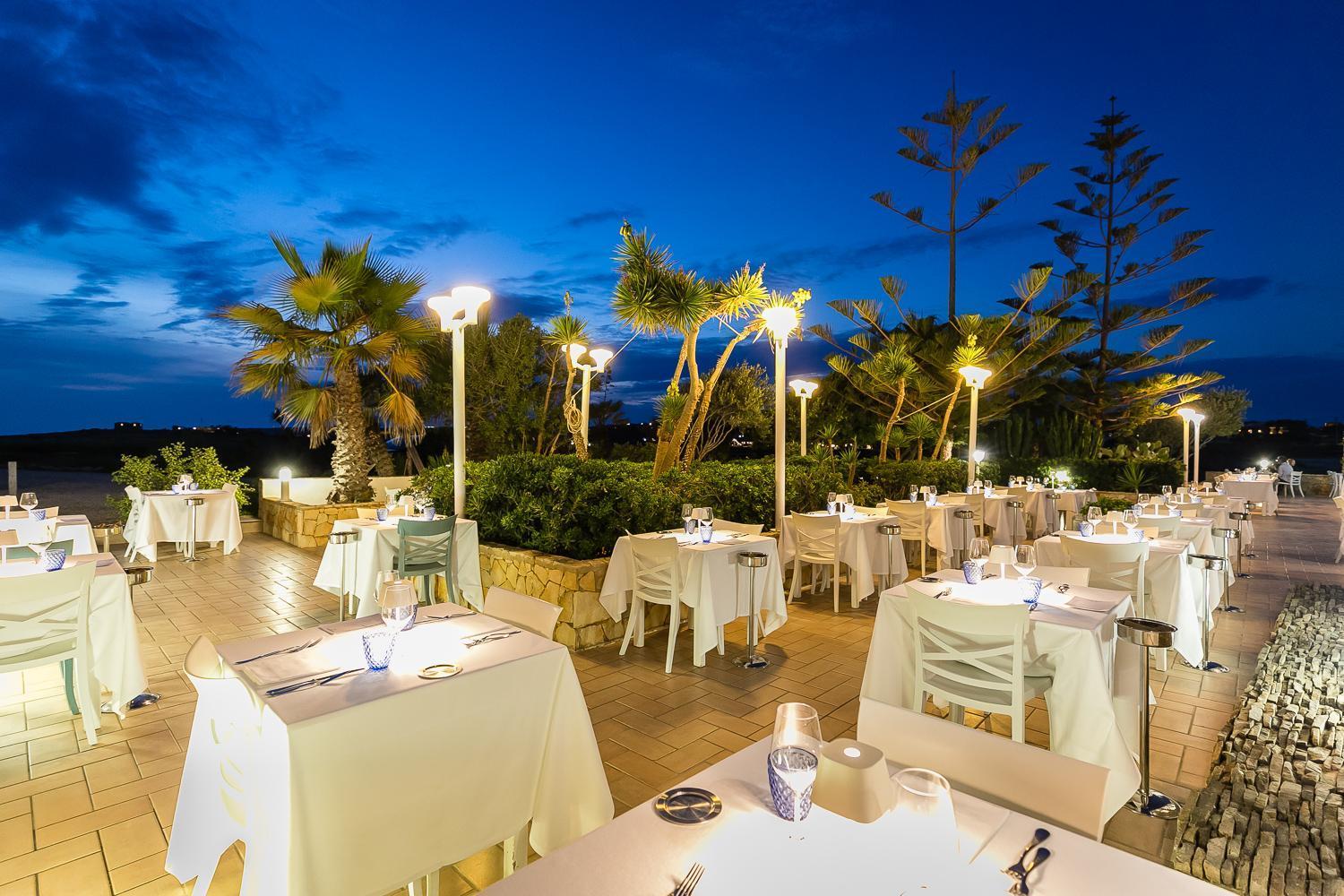 Hotel Ristorante Cavalluccio Marino LMP Exterior foto