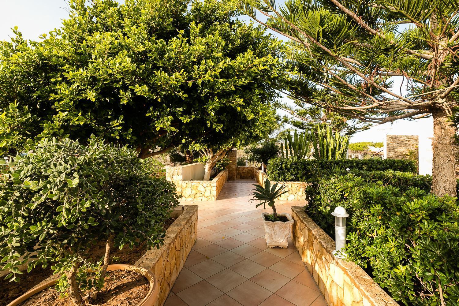 Hotel Ristorante Cavalluccio Marino LMP Exterior foto